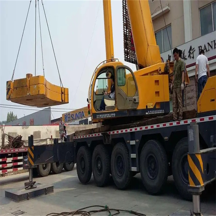 兰山当地吊车出租|机器吊装|75吨|工厂搬迁服务